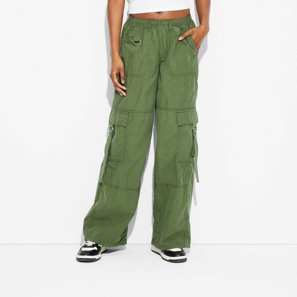 Wild Fable - Women's Mid-Rise Wide Leg Cargo Pants - Wild Fable Green - Picture 2 of 3